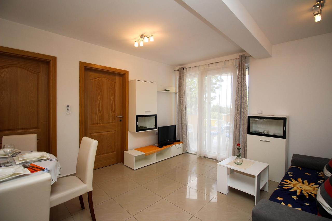 Apartments Koritnik Punat Esterno foto
