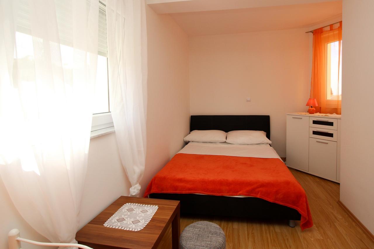 Apartments Koritnik Punat Esterno foto